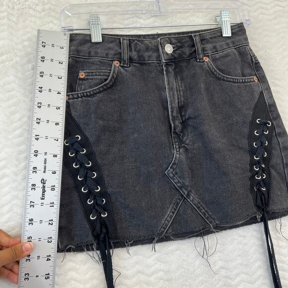 Topshop Moto Black Cutoff Demin Lace Up Edgy Biker Grunge Mini Skirt Womens 4 - Picture 9 of 12